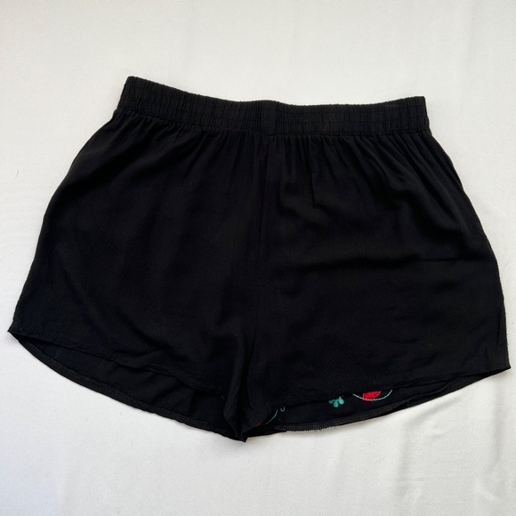 Extra Belleza Floral Embroidered Swim Coverup Shorts L Dark Romantic Vaca Shabby - Picture 4 of 8